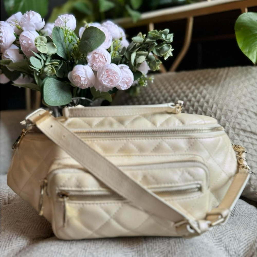 Price is FIRM✨Chanel All About Waist bumbag - Picture 2 of 16